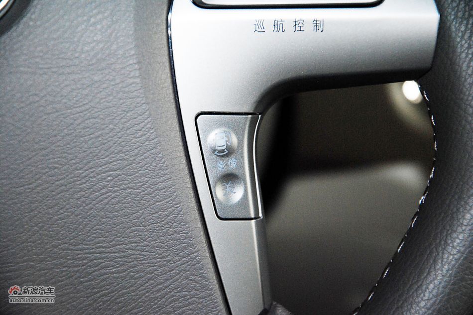 2011款比亚迪M6高清到店实拍