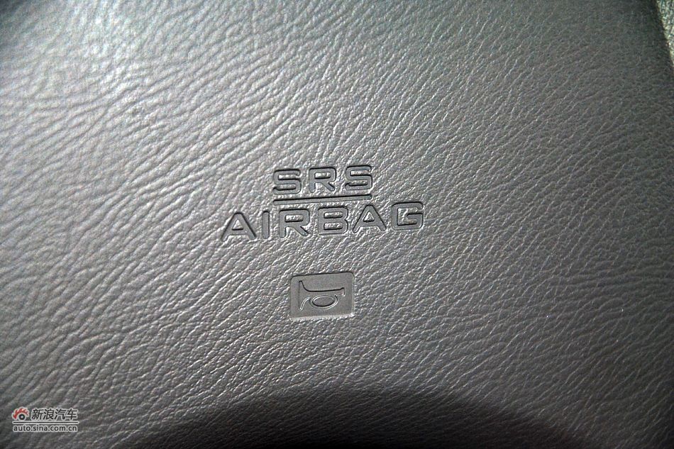 2011款比亚迪M6高清到店实拍