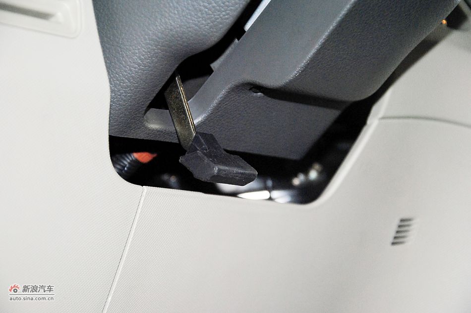 2011款比亚迪M6高清到店实拍