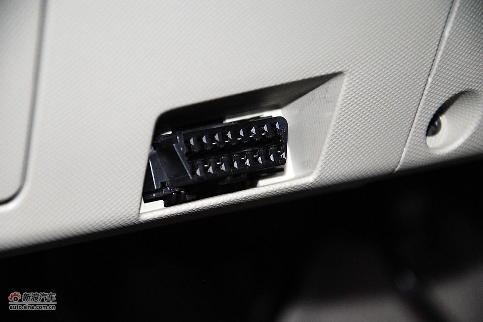 2011款比亚迪M6高清到店实拍