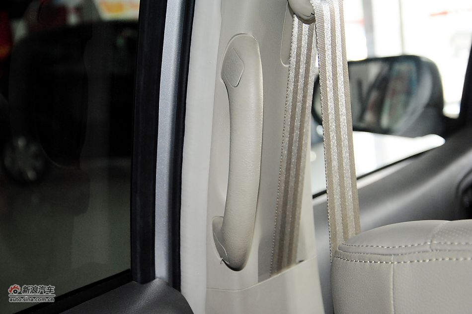 2011款比亚迪M6高清到店实拍