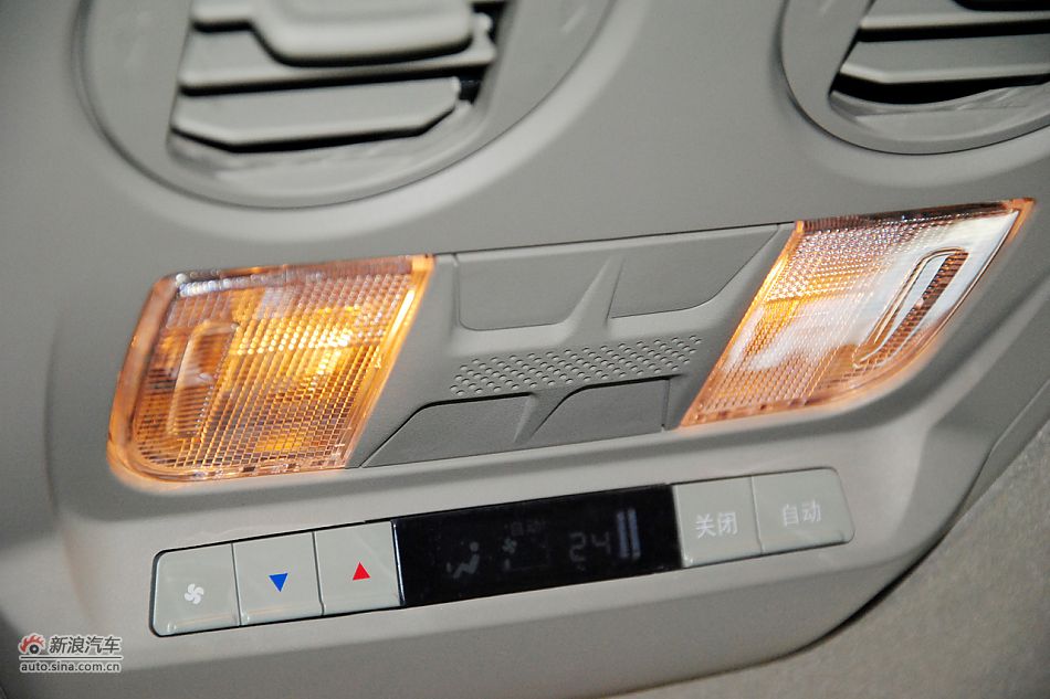 2011款比亚迪M6高清到店实拍