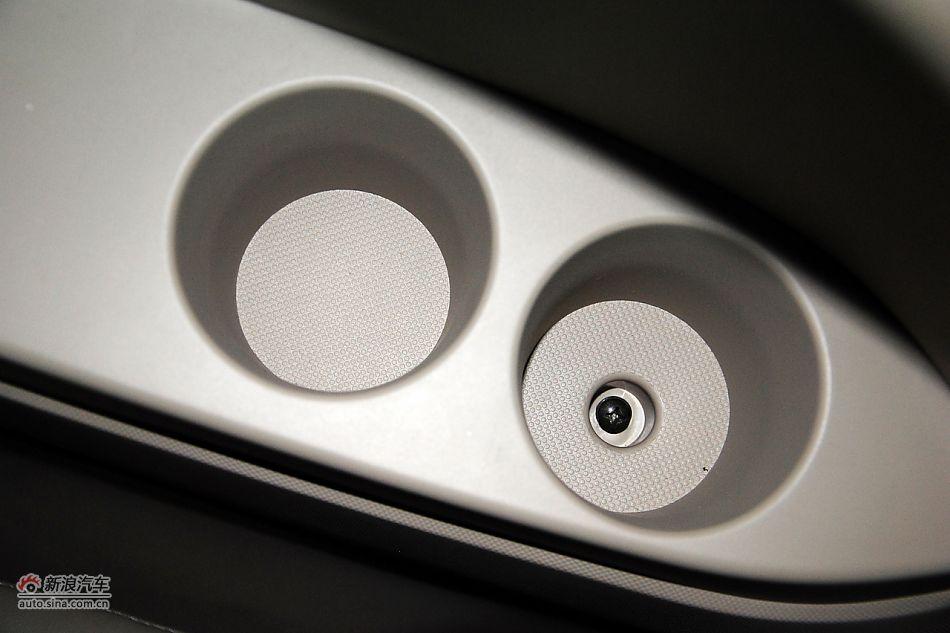 2011款比亚迪M6高清到店实拍