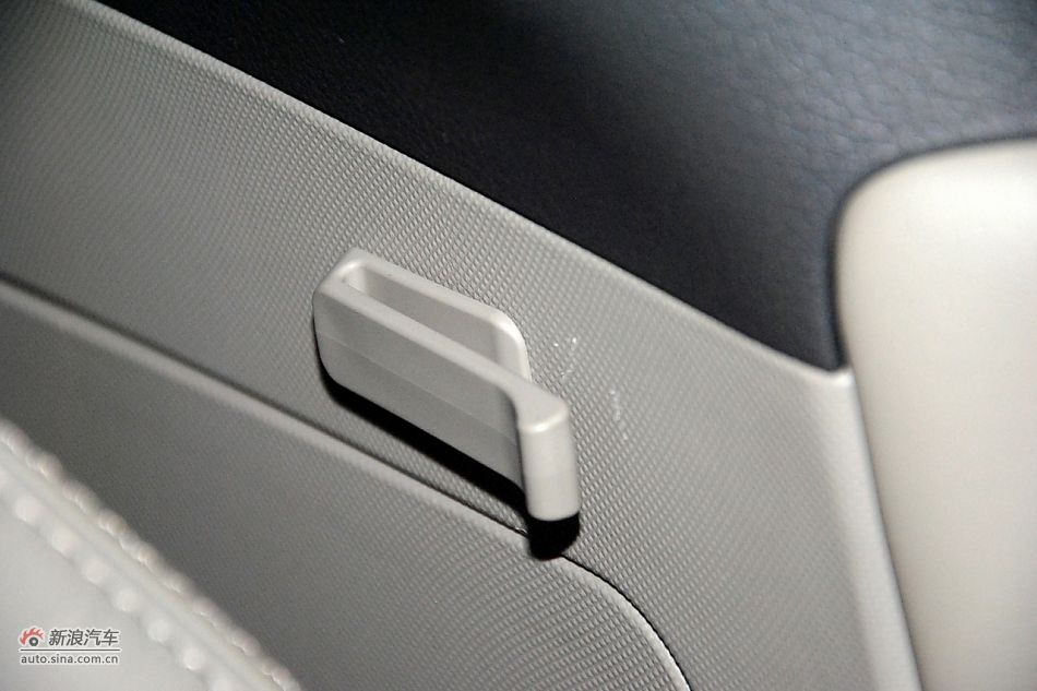 2011款比亚迪M6高清到店实拍