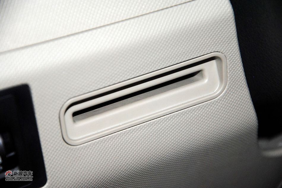 2011款比亚迪M6高清到店实拍