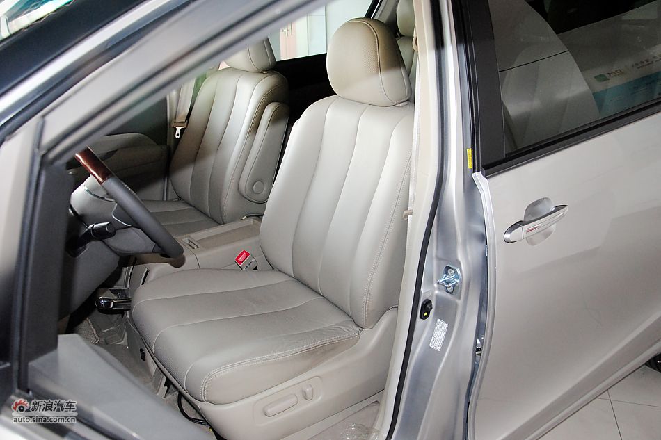 2011款比亚迪M6高清到店实拍