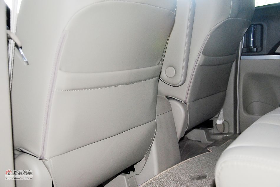 2011款比亚迪M6高清到店实拍