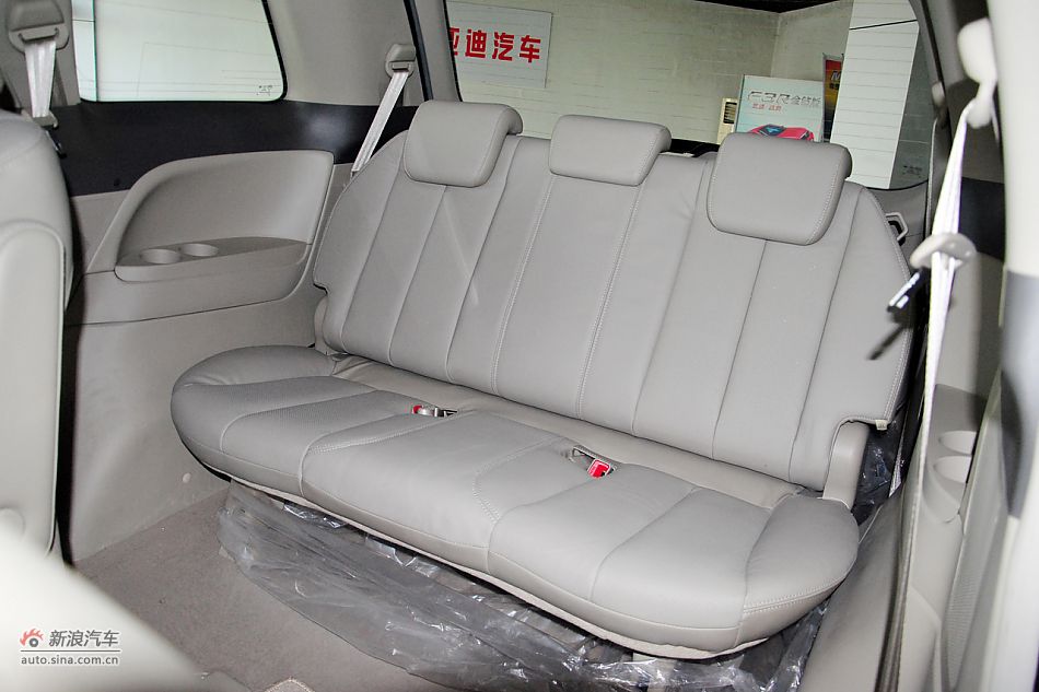 2011款比亚迪M6高清到店实拍