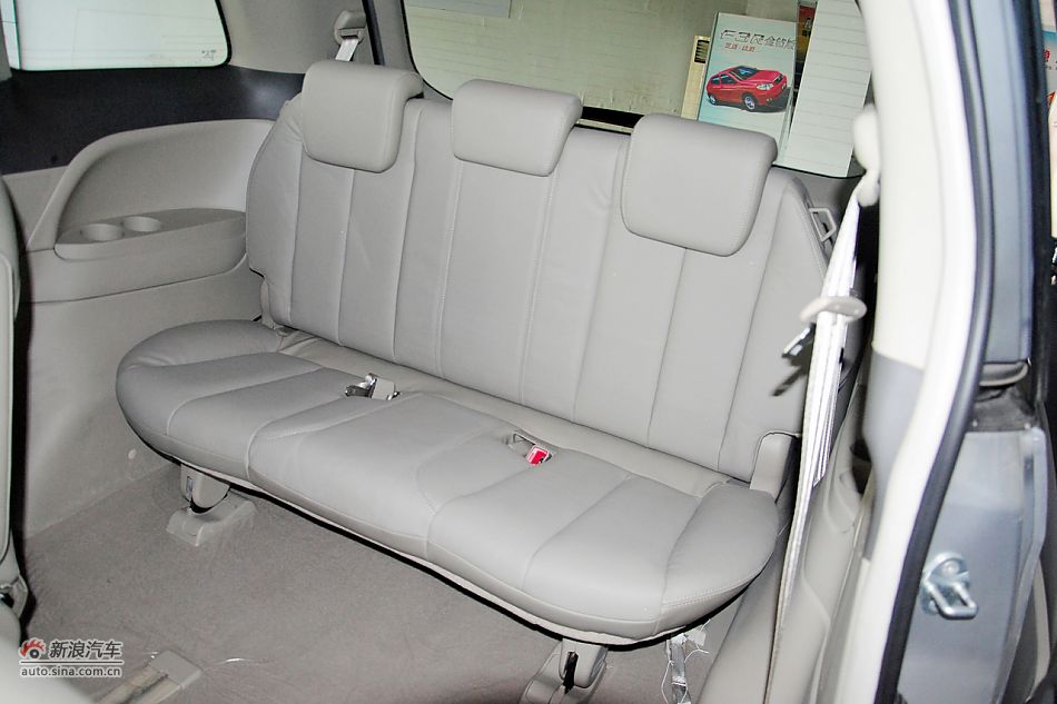 2011款比亚迪M6高清到店实拍