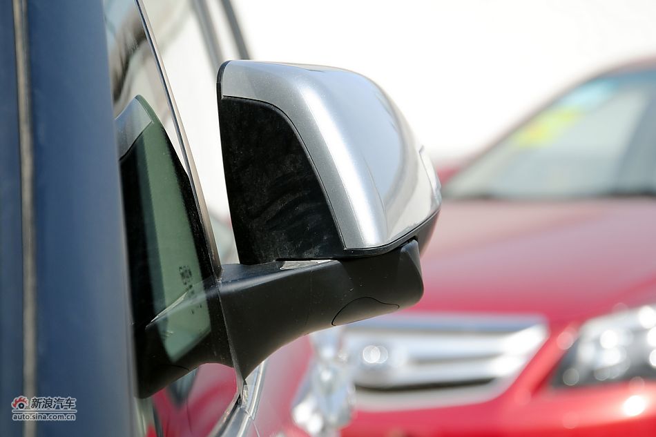 2011款比亚迪M6高清到店实拍