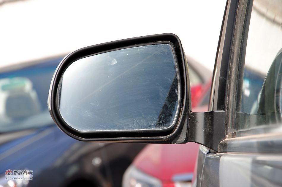 2011款比亚迪M6高清到店实拍