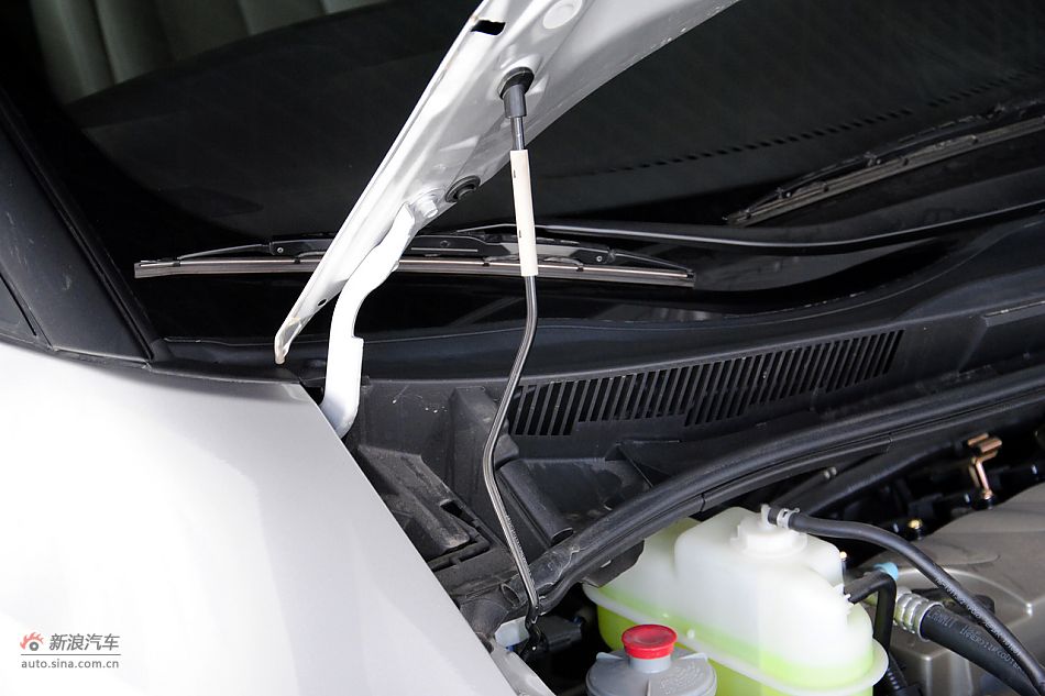 2011款比亚迪M6高清到店实拍