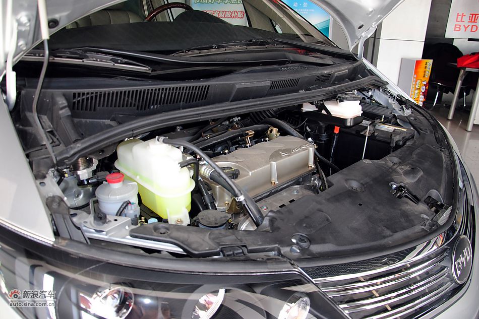 2011款比亚迪M6高清到店实拍