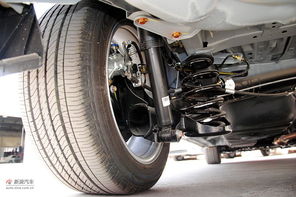 2011款比亚迪M6高清到店实拍