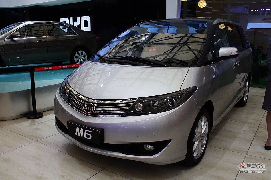 比亚迪M6