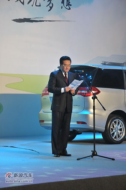 西藏自治区副主席邓小刚