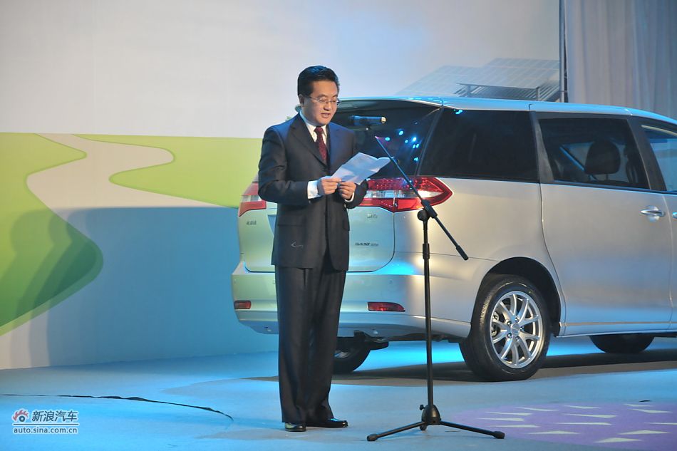 西藏自治区副主席邓小刚