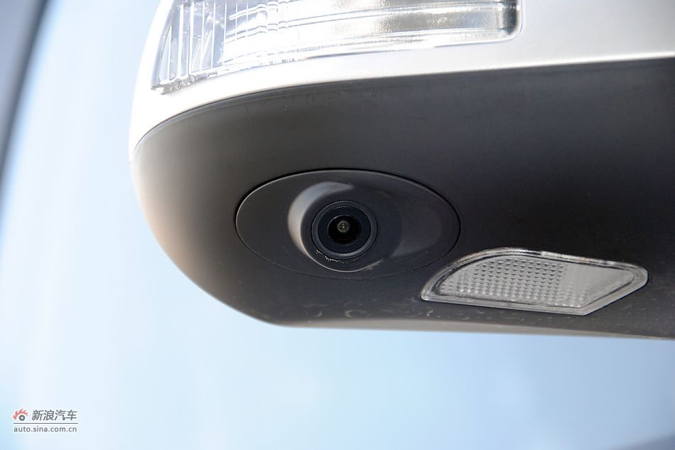 2011款比亚迪M6高清到店实拍