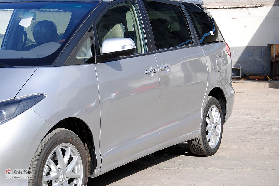 2011款比亚迪M6高清到店实拍