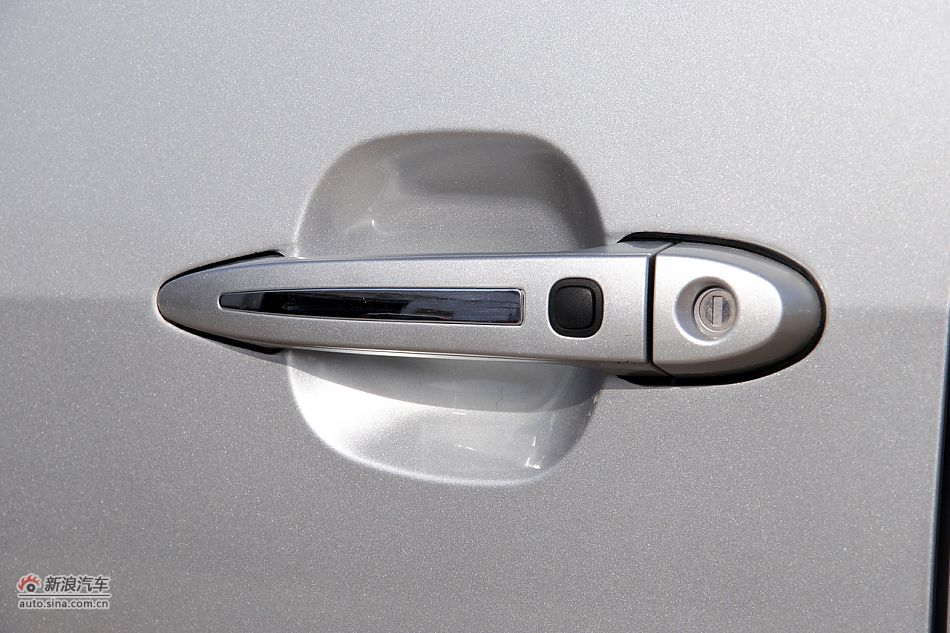 2011款比亚迪M6高清到店实拍