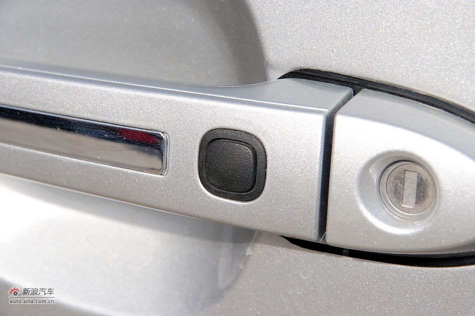 2011款比亚迪M6高清到店实拍
