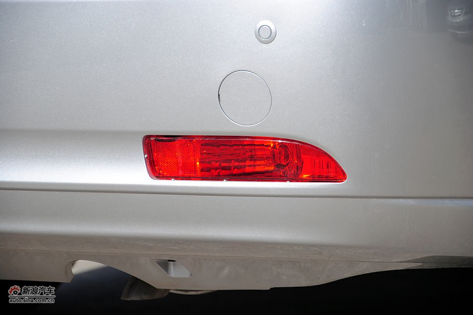 2011款比亚迪M6高清到店实拍