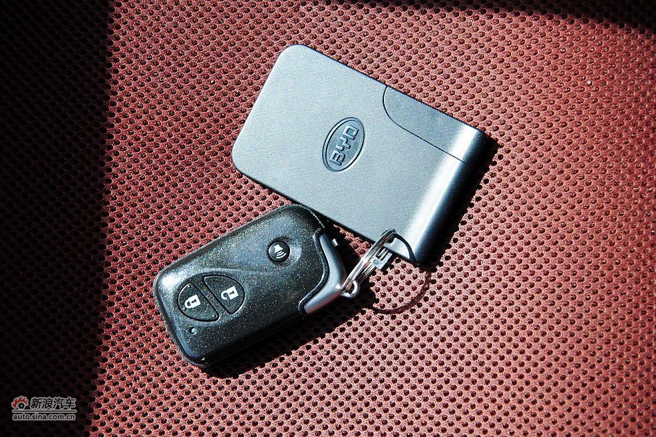 2011款比亚迪M6高清到店实拍
