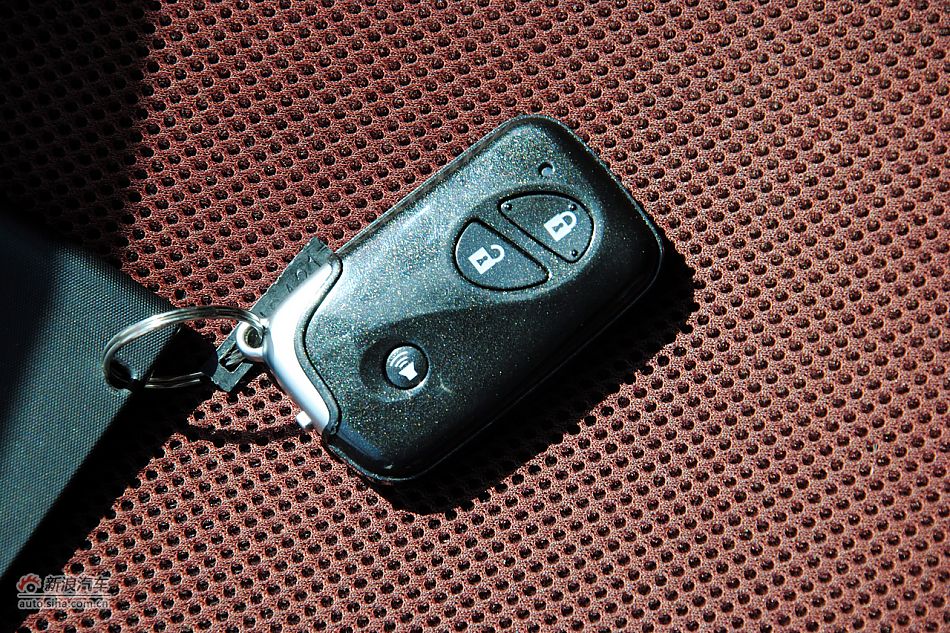 2011款比亚迪M6高清到店实拍