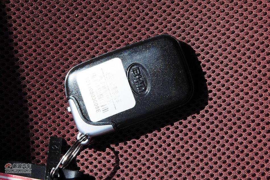 2011款比亚迪M6高清到店实拍