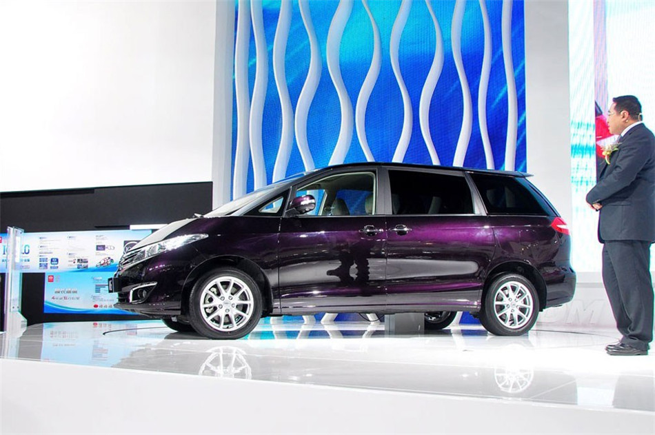 2013款 2.4L MT 尊贵型 外观