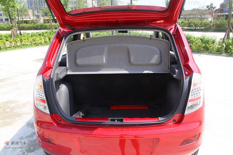 威志V2内饰实拍