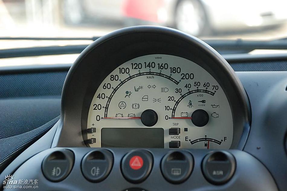 众泰梦迪博朗实拍内饰图