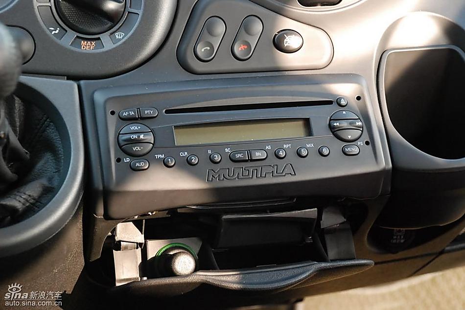 众泰梦迪博朗实拍内饰图