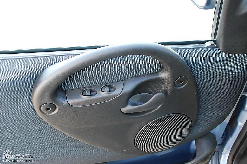 众泰梦迪博朗实拍内饰图