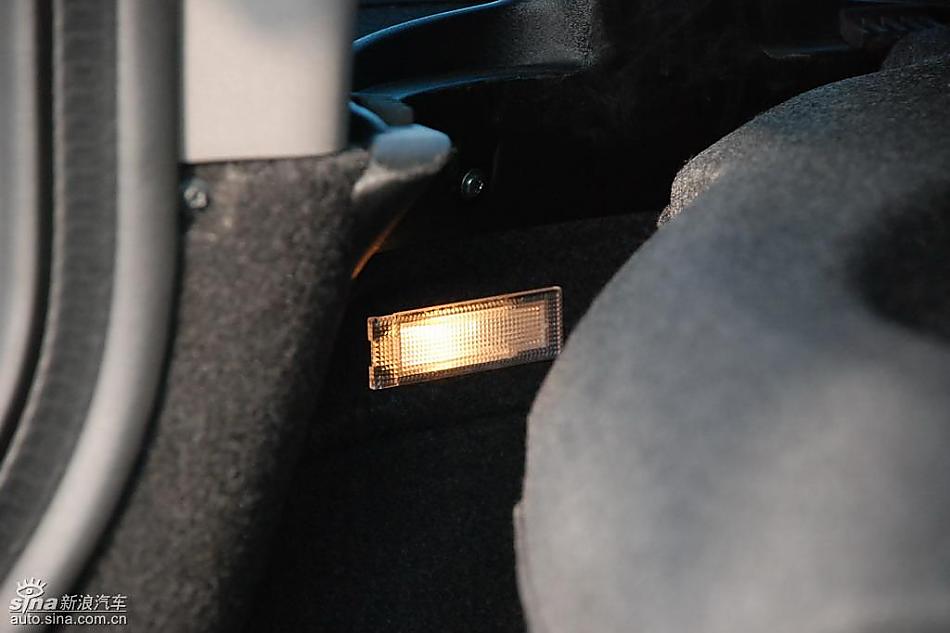 众泰梦迪博朗实拍内饰图