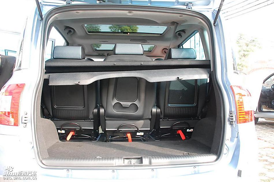 众泰梦迪博朗实拍内饰图