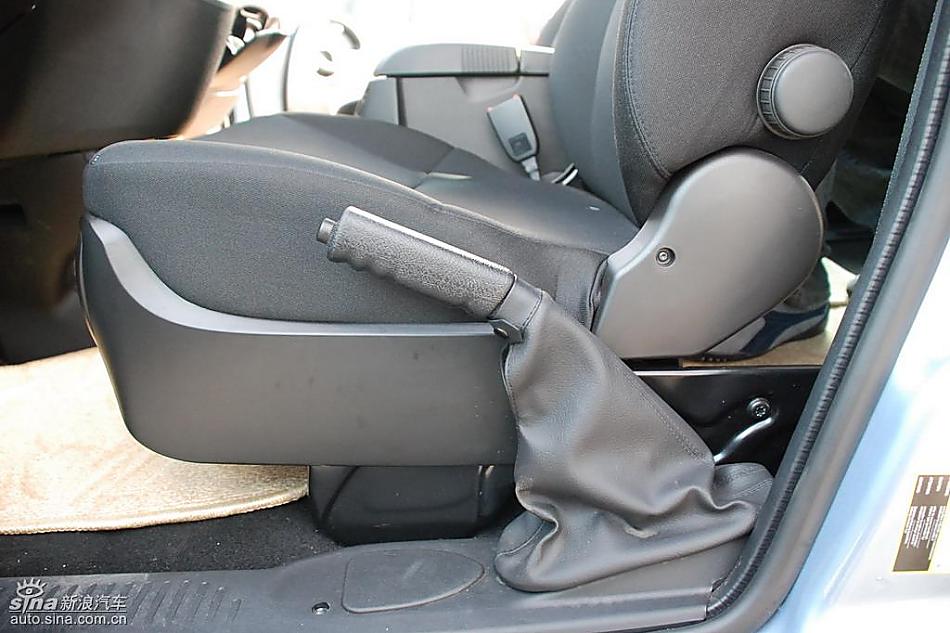 众泰梦迪博朗实拍内饰图