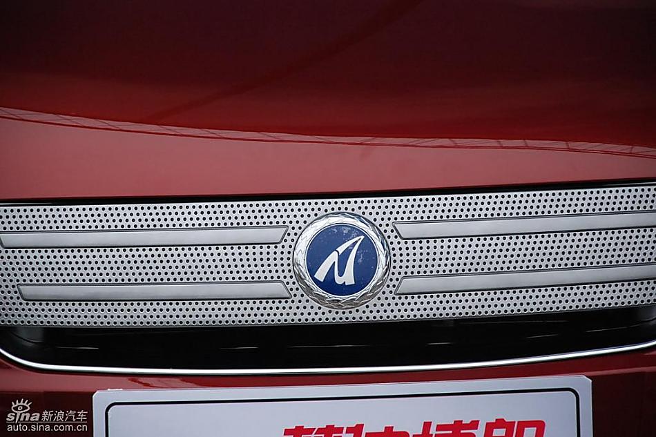 众泰梦迪博朗实拍外观图