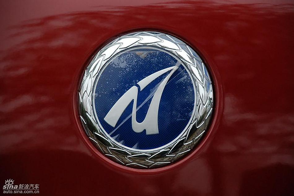 众泰梦迪博朗实拍外观图