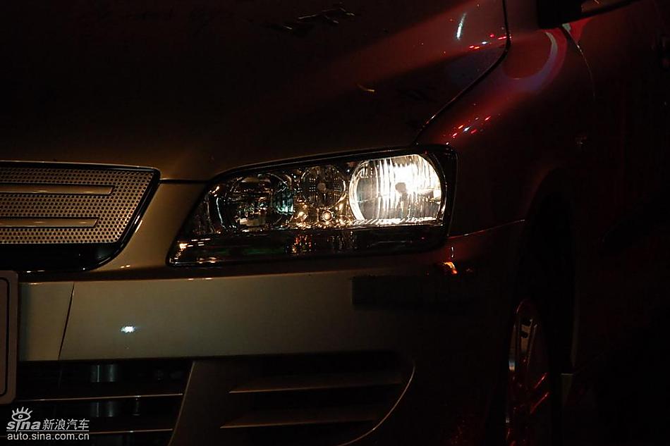 众泰梦迪博朗现场亮相