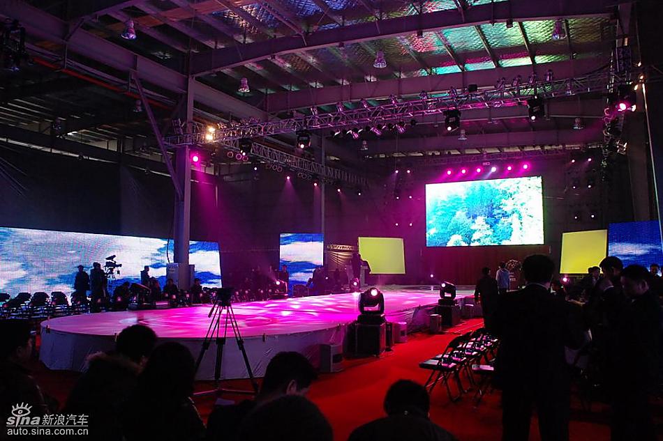 梦迪博朗下线上市现场