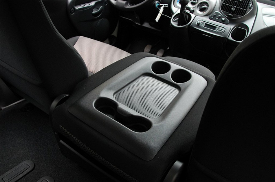 2010款朗悦6座手动基本型