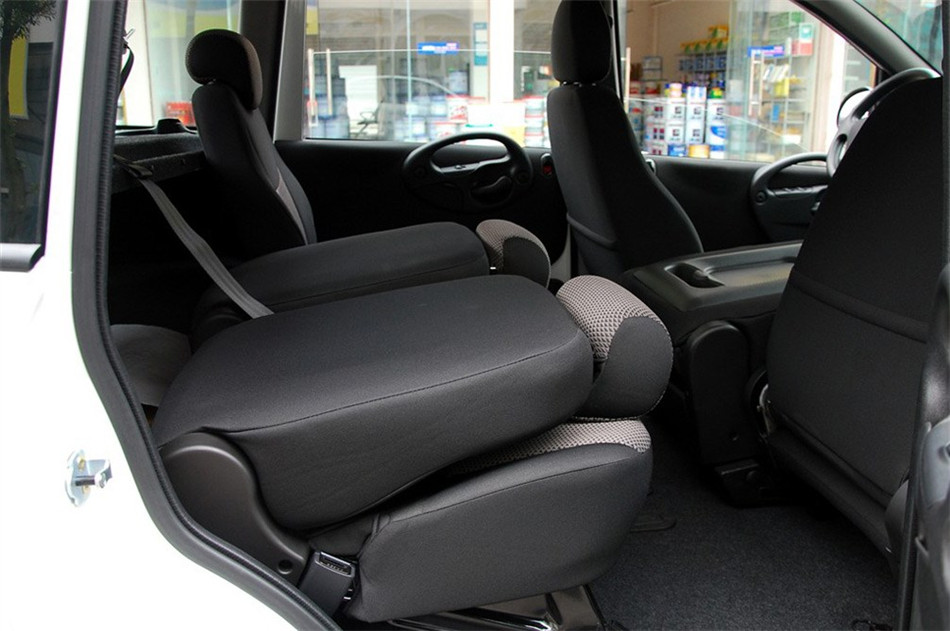 2010款朗悦6座手动基本型