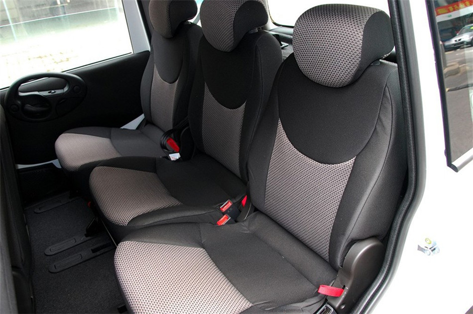 2010款朗悦6座手动基本型