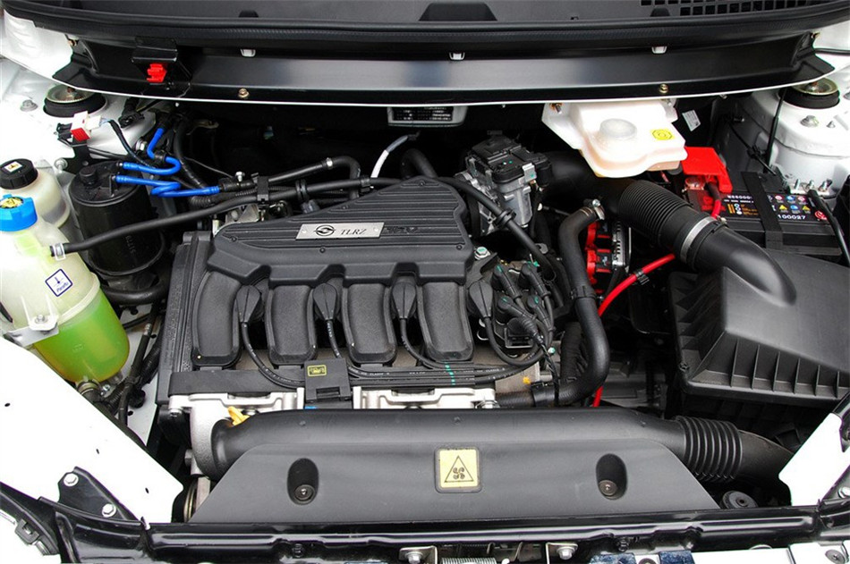 2010款朗悦6座手动基本型