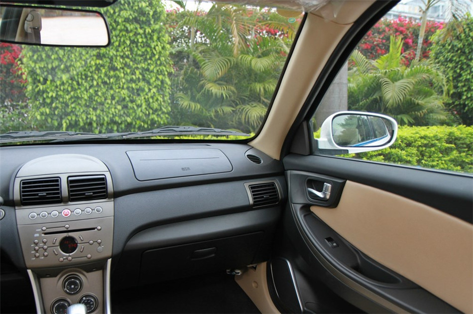 2013款莲花L3三厢 1.6L 手动精致型