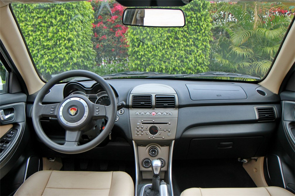 2013款莲花L3三厢 1.6L 手动精致型