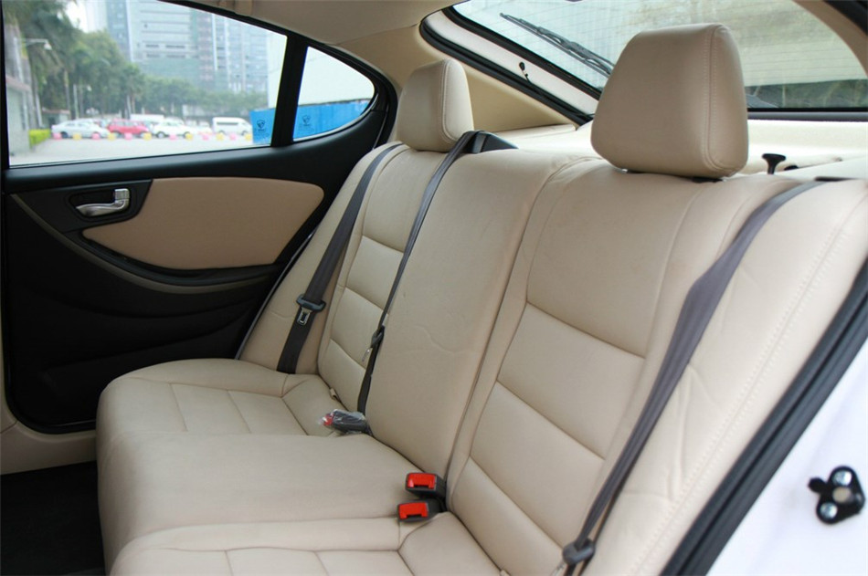 2013款莲花L3三厢 1.6L 手动精致型