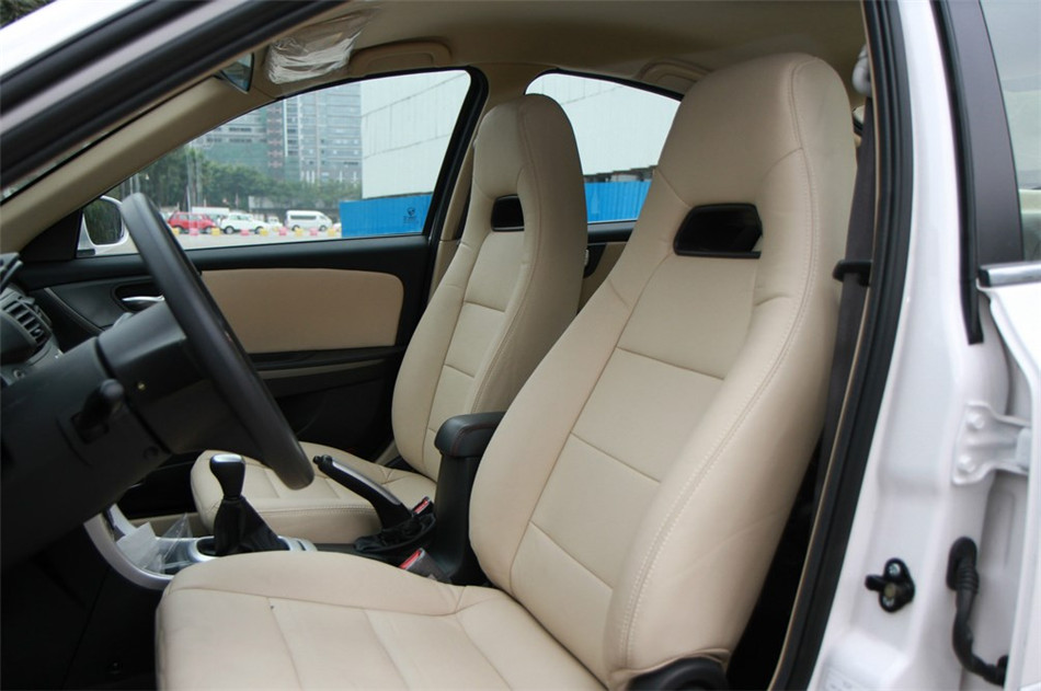 2013款莲花L3三厢 1.6L 手动精致型