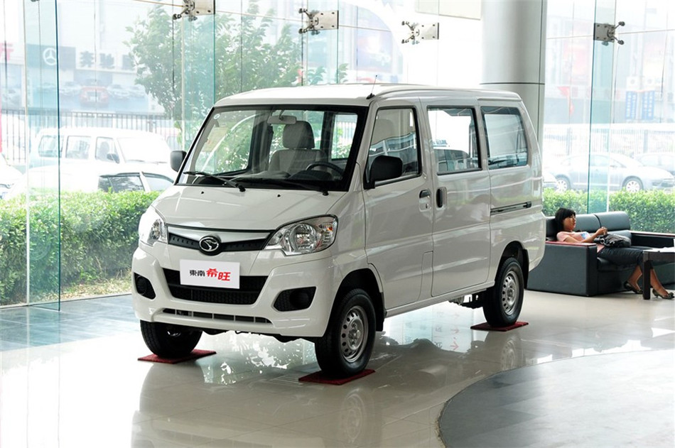 2011款 1.3L MT 舒适型(柳机引擎） 外观